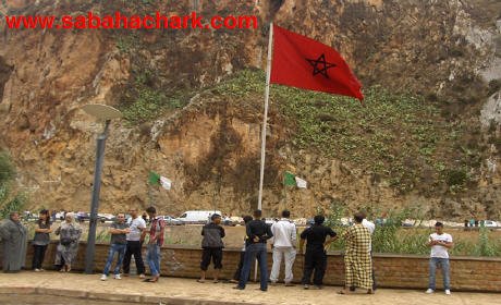 خبر عاجل… إطلاق حرس الحدود الجزائري الرصاص بعد تأهل فريقهم للمونديال مباشرة بعد نهاية المقابلة بالمنعرجات القريبة من السعيدية الحدود الجزائري
