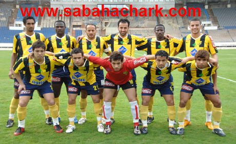 لاعبو الماص يقاطعوا التداريب وروسلي يهدد بالاستقالة