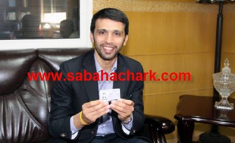 هشام الگروج “ندِم” على صورته مع حميد شباط