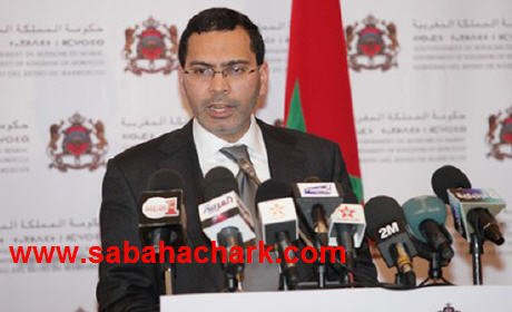 الخلفي يوجه ميزانية شراء ورود وزارته لتكوين الصحفيين