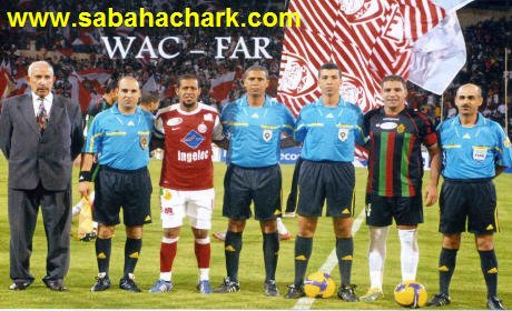 الحكم البركاني عبد الرحيم اليعقوبي يدير بقبضة من حديد القمة بين المغرب التطواني والرجاء البيضاوي