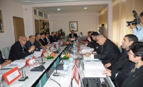 جامعة الكرة تتأهب لتسليم مستحقات الأندية