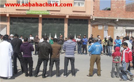 غياب المسلسل الأسبوعي ” الكمكامي إرحل ” : فهل هي بداية التوافق ؟ أم أنه أسبوع الحوار لإيجاد حل لسكان حي التقدم ” الحرشة”