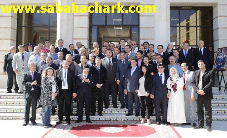 الملك يفتح أبواب “بيت الصحافة” بطنجة وهذا ما قاله للصحافيين