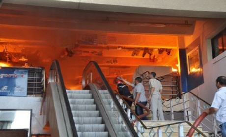 بنكيران يتلقى اقتراحات برلماني الناظور لاعادة بناء السوق المحروق