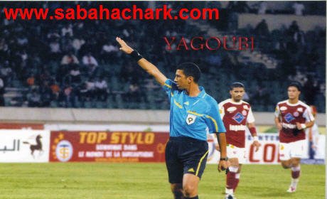 الحكم البركاني عبد الرحيم اليعقوبي يقود باقتدار مباراة الرجاء البيضاوي وأولمبيك آسفي