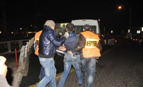 تفكيك عصابة بوجدة حاولت قتل صيدلي مشهور بإستعمال سيوف ومسدسات