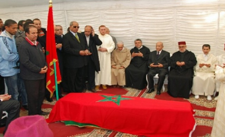 الأمير مولاي رشيد يترأس مراسيم تشييع الراحل عبد الله باها