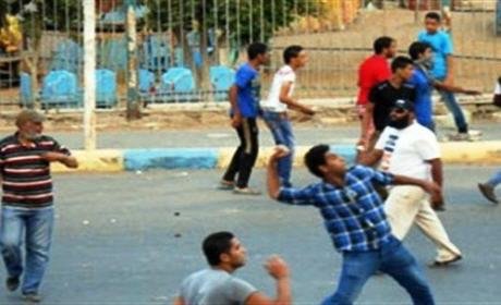 إصابة رجل أمن بوجدة إثر رشق بالحجارة من طرف مشجعي نادي المولدية الوجدية لكرة اليد