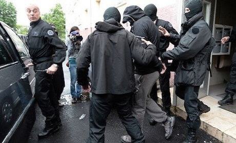 تفكيك شبكة إرهابية بمليلية وبرشلونة لتجنيد النساء لـ”داعش”