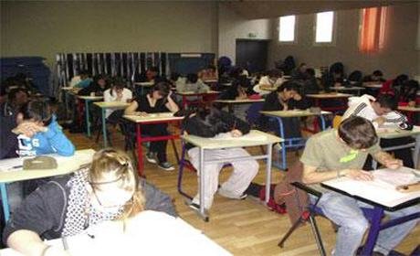 ابتداء من يوم الاثنين … نشر اللوائح الأولية للمترشحين الأحرار المقبولين لاجتياز امتحانات البكالوريا