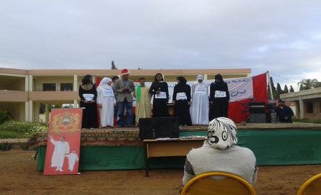 جمعية جوهرة الشرق للتربية والتنمية المستدامة في يوم تكريمي للأطر التربوية بثانوية خالد بن الوليد ببركان