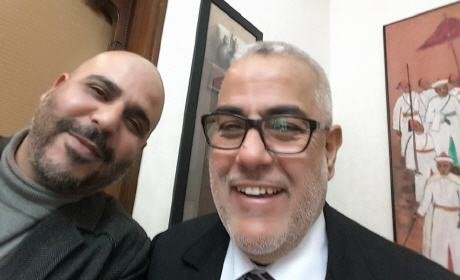 بالفيديو.. البركاني رضوان الرمضاني الصحافي بإذاعة ميد راديو يستضيف رئيس الحكومة، عبد الإله بنكيران ” اللقاء الحصري ” في” قفص الاتهام”