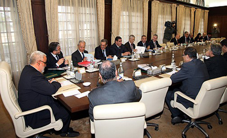 الحكومة تصادق على مرسوم إرجاع دين الضريبة على القيمة المضافة المتراكم