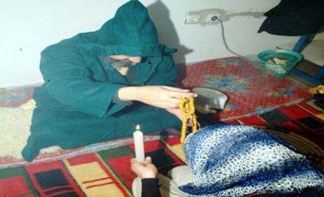 الاستماع إلى الشهود وتأجيل البث في قضية عصابة السحرة والمشعوذين التي حولت حياة رجل أعمال ببركان إلى عذاب وجحيم