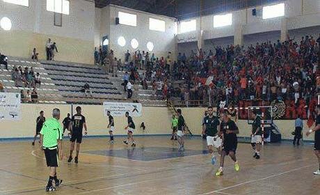 دربي الشرق لكرة اليد تنتهي بالتعادل.. الهلال الرياضي الناظور و نهضة بركان 25 / 25