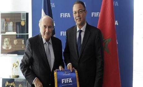 فوزي لقجع يطلب من بلاتر السماح له بولادة مشوهة للعصبة الإحترافية لكرة القدم