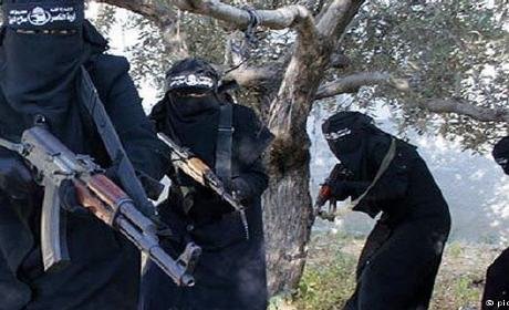 “بلاغ” تفكيك خلية كانت تعد لقتل مسؤولين مغاربة بتنسيق مع “نسوة” التحقن ب”داعش”