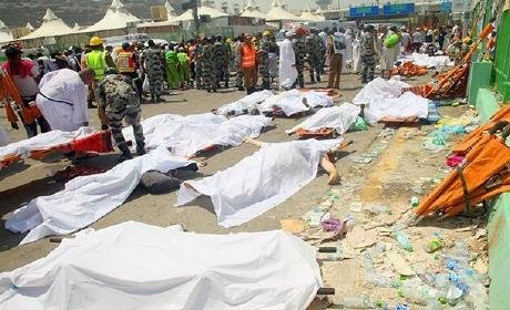 الديوان الملكي يعلن عن مصرع ثلاثة حجاج مغاربة والبحث جار عن المفقودين في “حادثة مِنى”