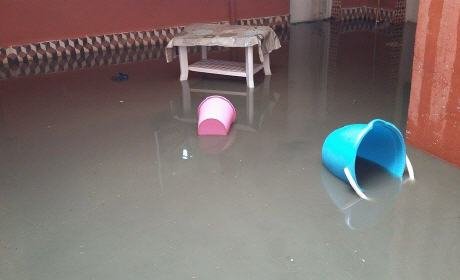 مياه الواد الحار تغمر منازل سكان حي سيدي سليمان شراعة وحي التقدم ” الحرشة ” ببركان