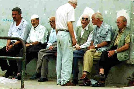 رفع الحد الأدنى للتقاعد والتعويضات العائلية.. إجراءات جديدة في 2016