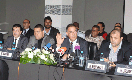 الجامعة الملكية المغربية لكرة القدم: تخفض عقوبة الوداد البيضاوي وتعيد جماهيره للملعب