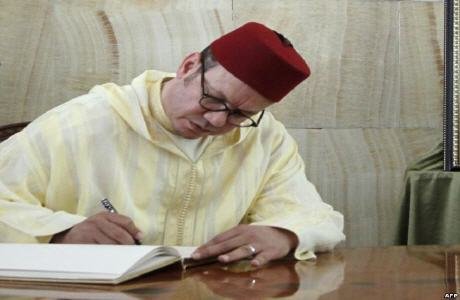 المستشار الملكي فؤاد على الهمة يتنازل عن الشكاية التي رفعا ضد فتاة بالناظور