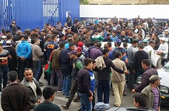 السلطات الإسبانية تعد خطة جديدة تضم فتح معبر خامس لضبط عبور المغاربة إلى مليلية