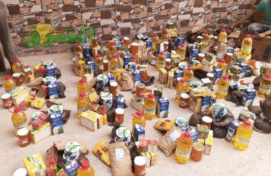 توزيع 56 قفة على الأسر المعوزة بالعيون الشرقية