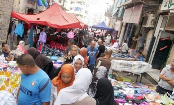  التزام عدد من المواطنين بالإجراءات الاحترازية - www.sabahachark.com