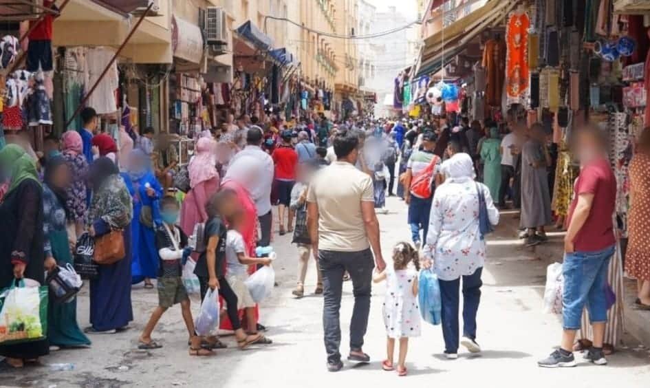 الداخلية تراسل الولاة والعمال بشأن ضرورة فرض وضع الكمامات على المواطنين