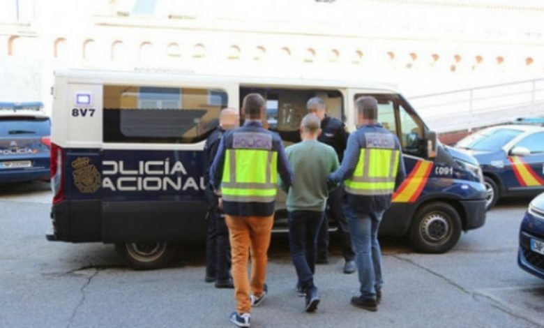  بارون مخدرات بمطار مالقا - www.sabahachark.com