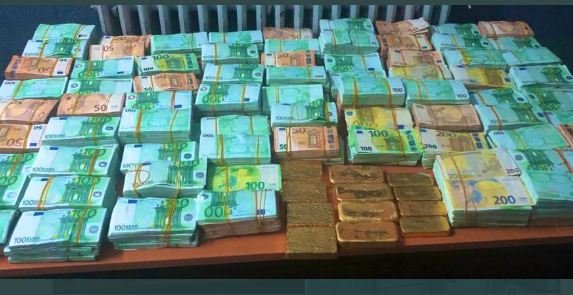 الغرفة الجنحية التلبسية تؤجل جلسة المتابعين في ملف الملونين أورو و20 كلغ من الذهب