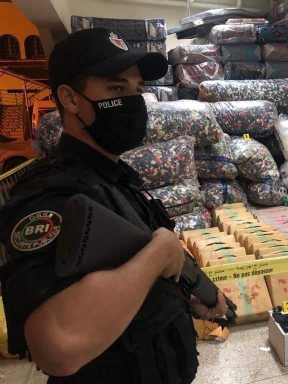 إجهاض محاولة لتهريب 15 كيلوغراما و884 غراما من مخدر الكوكايين نحو المغرب