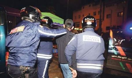 مواطن جزائري للاشتباه - www.sabahachark.com