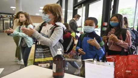  تفتح المدارس .. - www.sabahachark.com