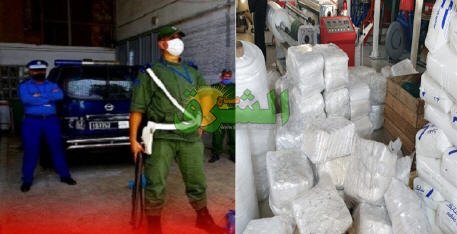 جمارك طنجة تداهم مصنعا سري لصناعة الأكياس البلاستيكية