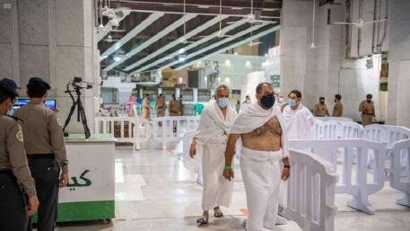  فوج من المعتمرين - www.sabahachark.com