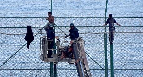  إسبانيا لسياج جديد على حدود الناظور ومليلية - www.sabahachark.com