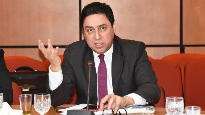 إصابة رئيس جماعة وجدة عمر حجيرة بفيروس كورونا وسبعة مخالطيه من أعضاء المجلس