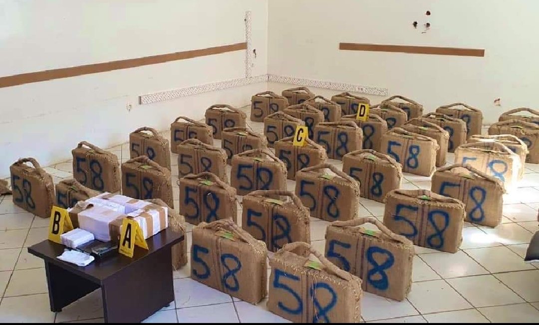 على ضوء معلومات دقيقة إجهاض محاولة لتهريب طن و100 كيلوغرام من مخدر الشيرا