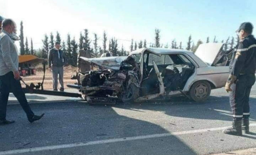 مصرع ثلاثة أشخاص في حادثة سير خطيرة بالناظور .
