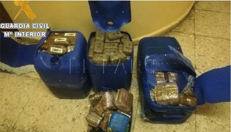  3 صيادين مغاربة بحوزتهم - www.sabahachark.com