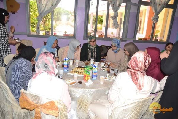  تكريم نظمته إدارة المؤسسة 21 - www.sabahachark.com