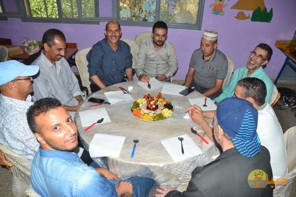  تكريم نظمته إدارة المؤسسة 25 - www.sabahachark.com