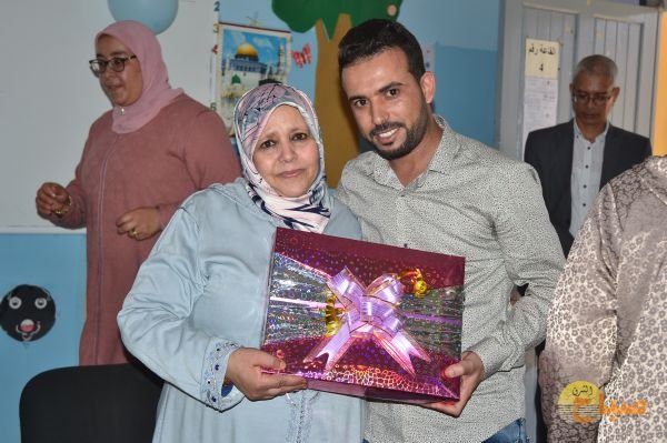  تكريم نظمته إدارة المؤسسة 40 - www.sabahachark.com