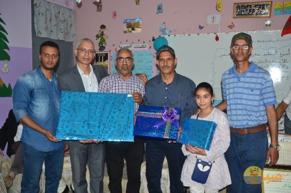  تكريم نظمته إدارة المؤسسة 43 - www.sabahachark.com