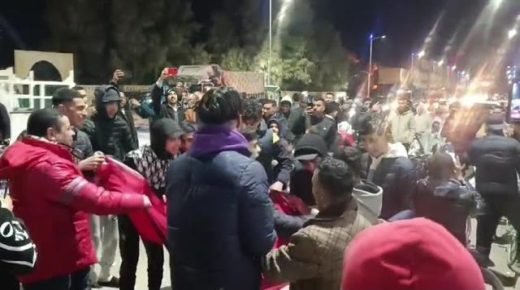 81729 sddefault  - www.sabahachark.com