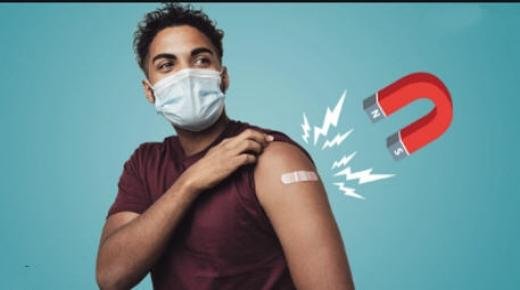 هذه هي حقيقة انجذاب المعادن إلى أكتاف متلقي لقاح كورونا؟