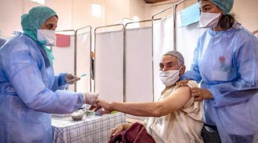 وزارة الصحة تعلن فتح مراكز التلقيح الى غاية الثامنة مساء طيلة أيام الأسبوع